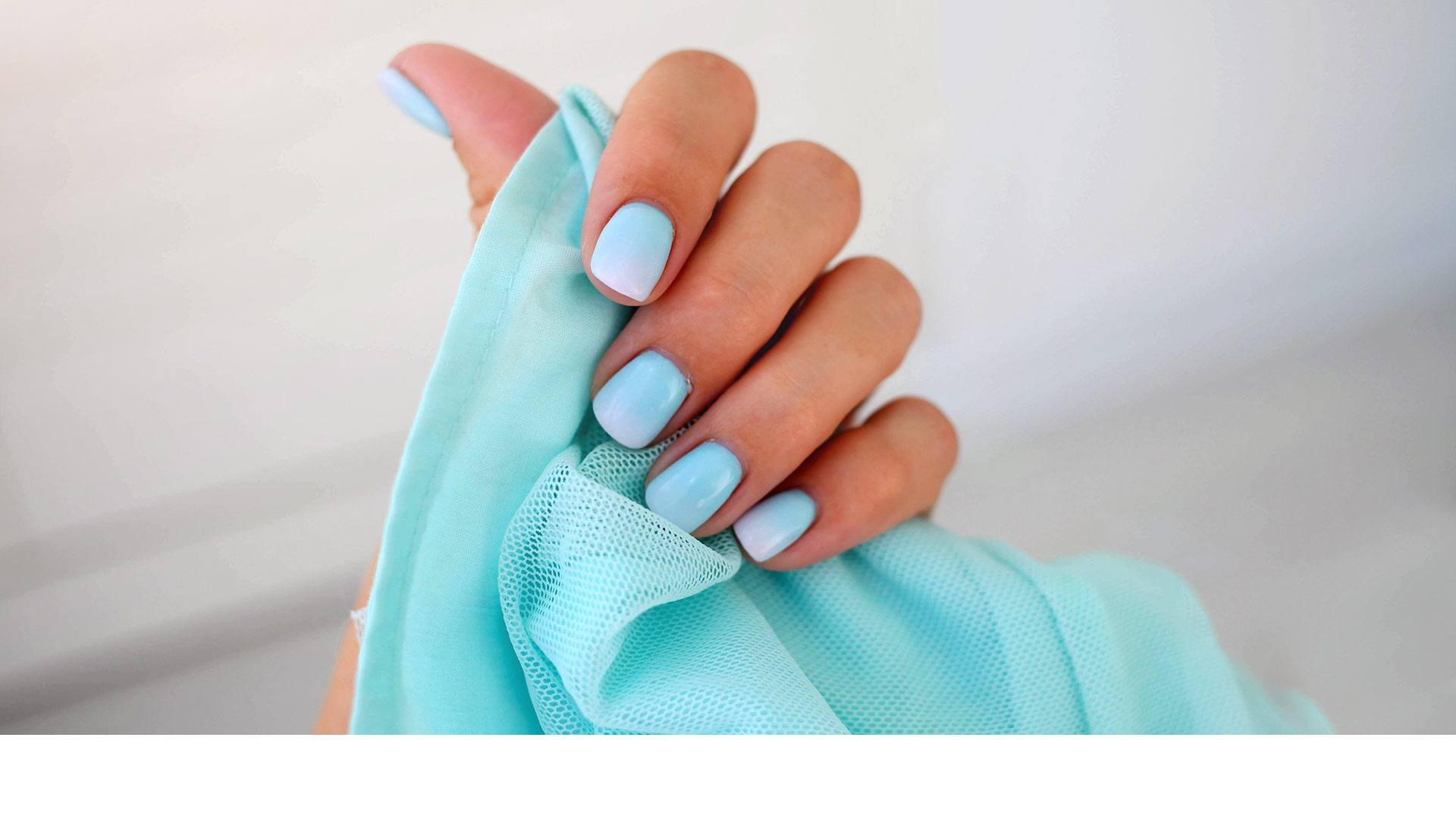 Loreal Paris Article Use Color Changing Nail Polish For a 2 in 1 Mani D